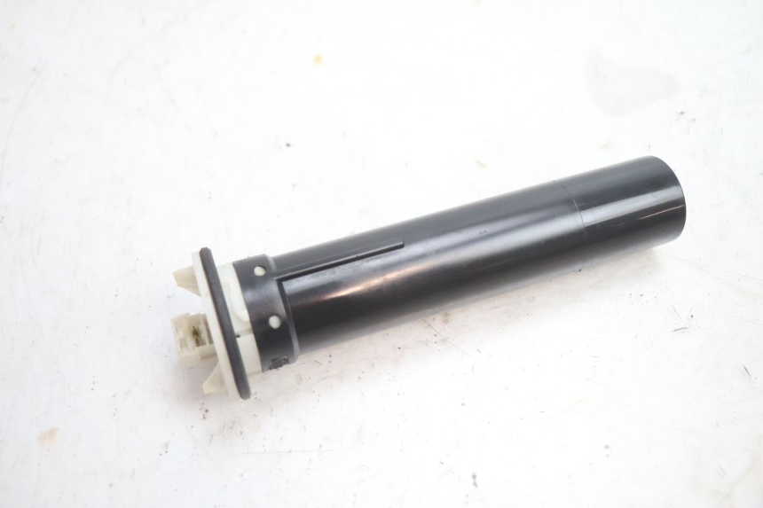 photo de JAUGE RESERVOIR ESSENCE GILERA GP 800 (2007 - 2013) - Vue principale