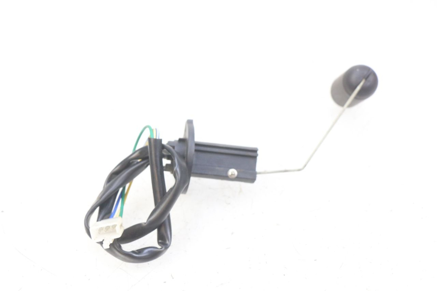 photo de JAUGE RESERVOIR ESSENCE EUROCKA GTR-C 50 (2012 - 2021) - Zoom état d’usage