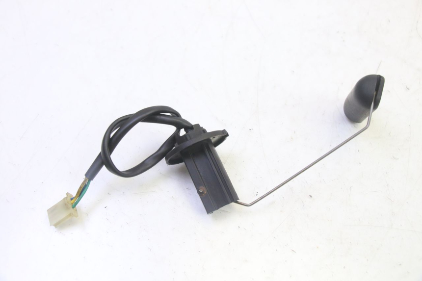 photo de JAUGE RESERVOIR ESSENCE DAELIM HISTORY 125 (2001 - 2002) - Détail de la pièce