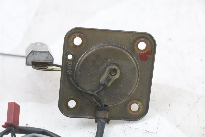photo de JAUGE RESERVOIR ESSENCE HONDA CBR F 1000 (1993 - 1996) - Points de fixation