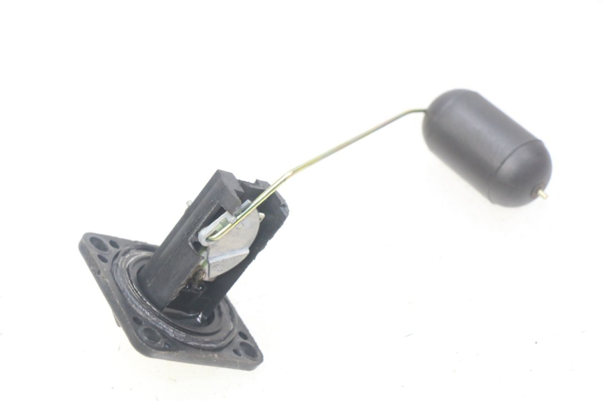 photo de JAUGE RESERVOIR ESSENCE KEEWAY HURRICANE 50 (2006 - 2019) - Zoom état d’usage