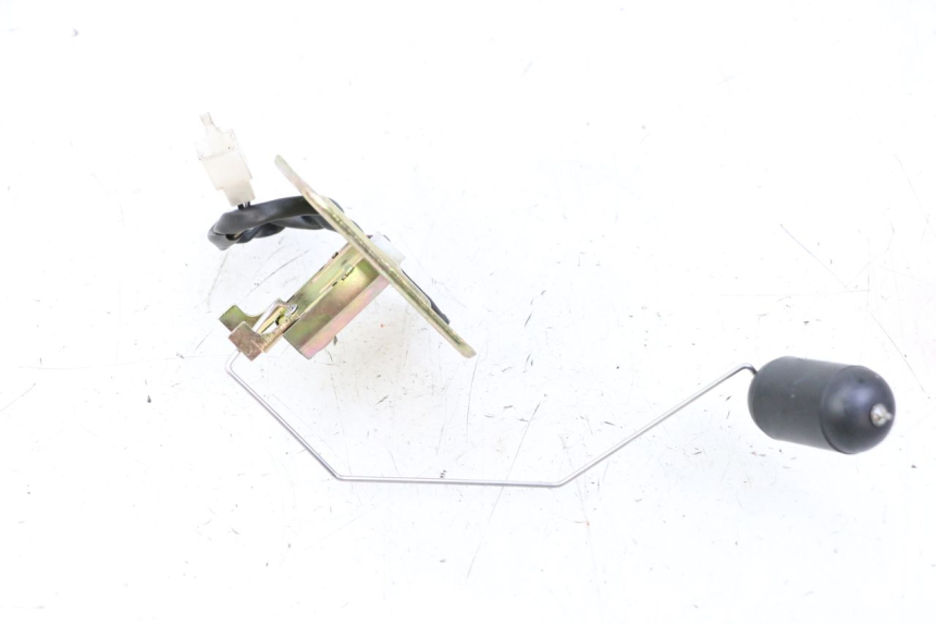 photo de JAUGE RESERVOIR ESSENCE KEEWAY K-LIGHT KLIGHT 125 (2018 - 2025) - Gros plan technique