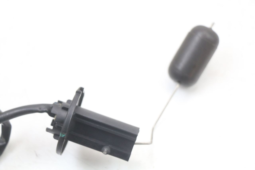 photo de JAUGE RESERVOIR ESSENCE KYMCO K-PW K-PIPE 50 (2012 - 2017) - Détail de la pièce