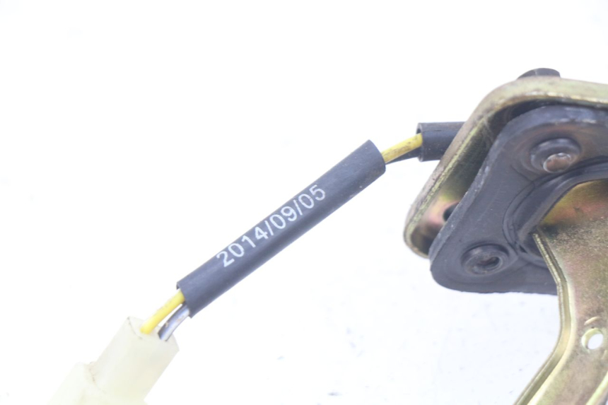 photo de JAUGE RESERVOIR ESSENCE PEUGEOT KISBEE 2T 50 (2010 - 2017) - Détail de la pièce