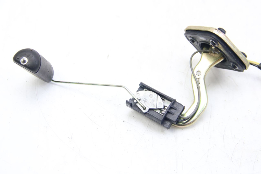 photo de JAUGE RESERVOIR ESSENCE PEUGEOT KISBEE 2T 50 (2018 - 2022) - Détail de la pièce