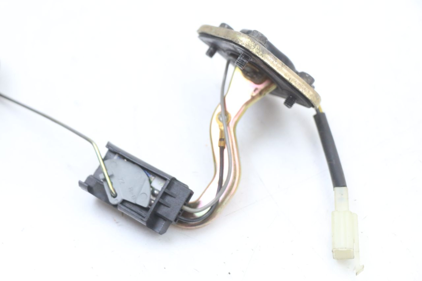 photo de JAUGE RESERVOIR ESSENCE PEUGEOT KISBEE 4T 50 (2018 - 2022) - Vue d’ensemble