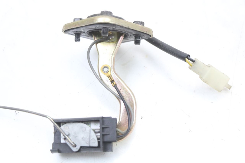 photo de JAUGE RESERVOIR ESSENCE PEUGEOT KISBEE 4T 50 (2018 - 2022) - Gros plan technique