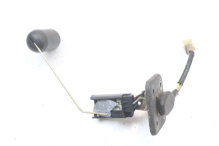 photo de JAUGE RESERVOIR ESSENCE PEUGEOT KISBEE 4T 50 (2010 - 2017) - Zoom état d’usage