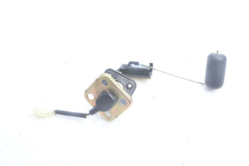 photo de JAUGE RESERVOIR ESSENCE PEUGEOT KISBEE 4T 50 (2010 - 2017) - Détail de la pièce