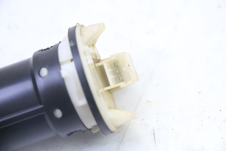 photo de JAUGE RESERVOIR ESSENCE PIAGGIO LIBERTY 4T 50 (2009 - 2015) - Détail de la pièce