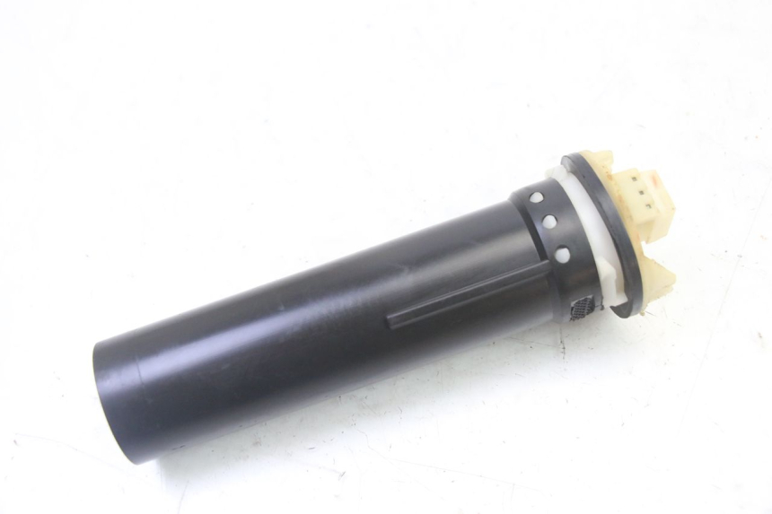 photo de JAUGE RESERVOIR ESSENCE PIAGGIO LIBERTY 4T 50 (2009 - 2015) - Autre angle de vue