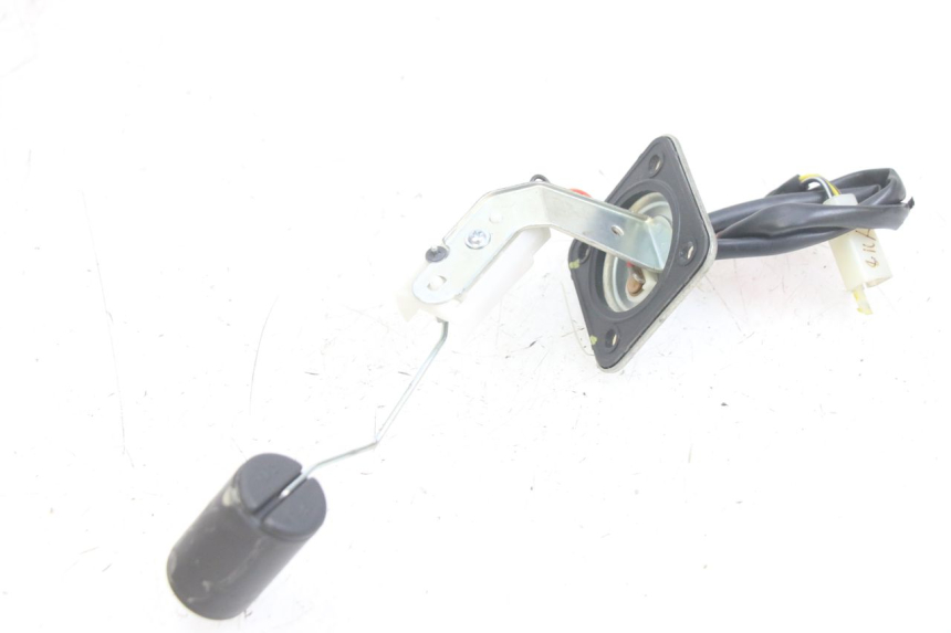 photo de JAUGE RESERVOIR ESSENCE PIAGGIO MEDLEY 125 (2016 - 2023) - Détail de la pièce