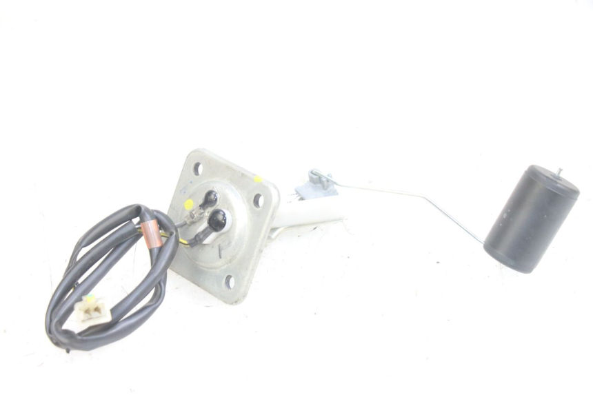 photo de JAUGE RESERVOIR ESSENCE PIAGGIO MEDLEY 125 (2016 - 2023) - Zoom état d’usage