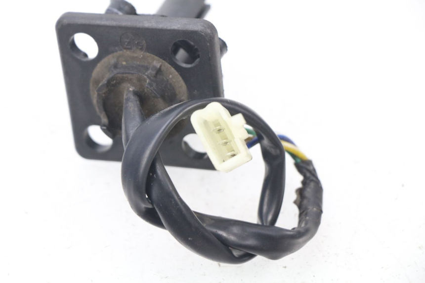 photo de JAUGE RESERVOIR ESSENCE JM MOTORS MILANO 50 (2014 - 2019) - Autre angle de vue