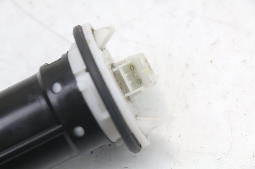 photo de JAUGE RESERVOIR ESSENCE PIAGGIO MP3 HPE 350 (2018 - 2020) - Détail de la pièce