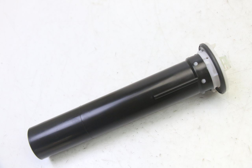 photo de JAUGE RESERVOIR ESSENCE PIAGGIO MP3 HPE 310 (2024 - 2025) - Vue principale