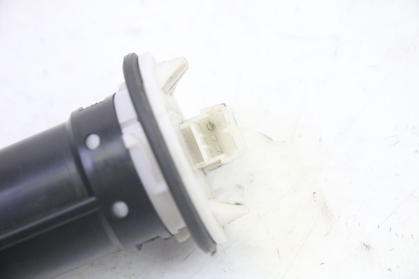 photo de JAUGE RESERVOIR ESSENCE PIAGGIO MP3 HPE 350 (2018 - 2020) - Détail de la pièce