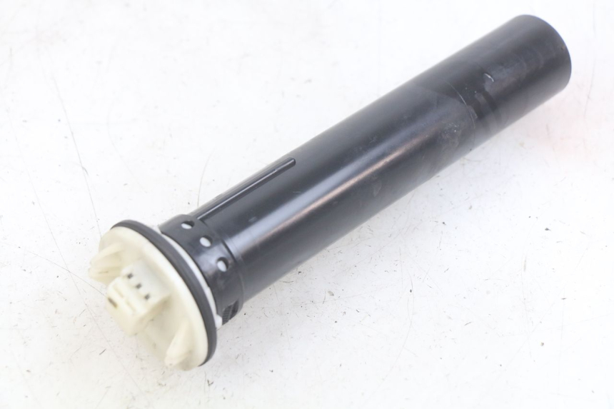 photo de JAUGE RESERVOIR ESSENCE PIAGGIO MP3 LT 400 (2007 - 2012) - Vue principale