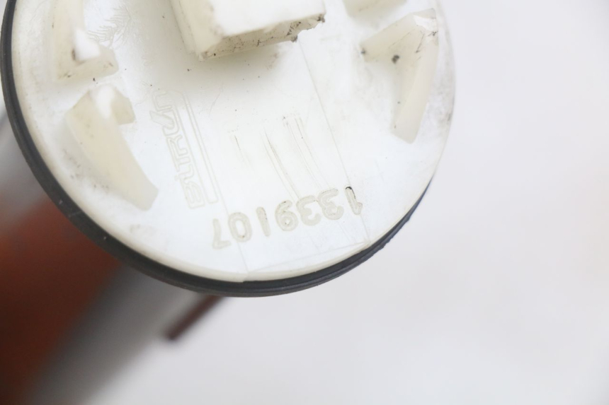 photo de JAUGE RESERVOIR ESSENCE PIAGGIO MP3 LT 400 (2007 - 2012) - Détail de la pièce