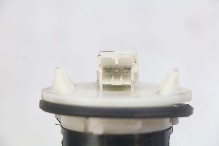 photo de JAUGE RESERVOIR ESSENCE PIAGGIO MP3 LT 400 (2007 - 2012) - Zoom état d’usage