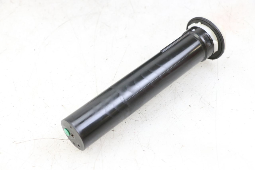 photo de JAUGE RESERVOIR ESSENCE PIAGGIO MP3 LT 400 (2007 - 2012) - Zoom état d’usage