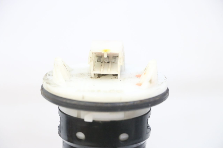 photo de JAUGE RESERVOIR ESSENCE PIAGGIO MP3 LT 300 (2010 - 2016) - Vue d’ensemble