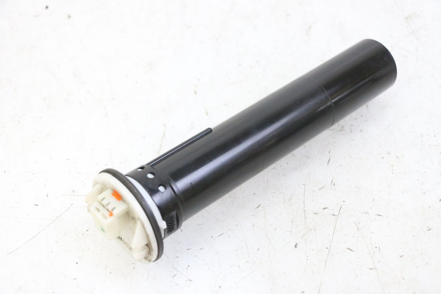 photo de JAUGE RESERVOIR ESSENCE PIAGGIO MP3 500 (2014 - 2017) - Vue principale