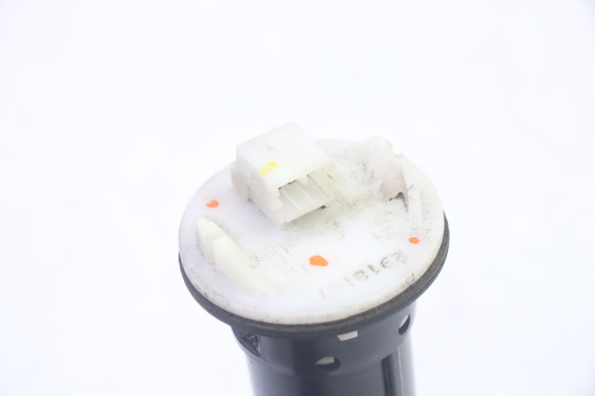 photo de JAUGE RESERVOIR ESSENCE PIAGGIO MP3 RL 250 (2006 - 2010) - Zoom état d’usage