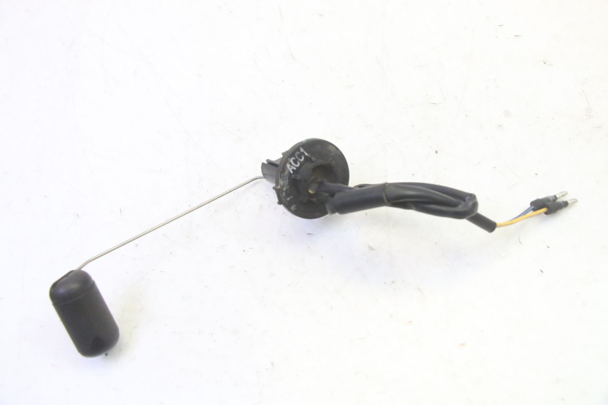 photo de JAUGE RESERVOIR ESSENCE KYMCO LIKE 4T 50 (2019 - 2025) - Autre angle de vue