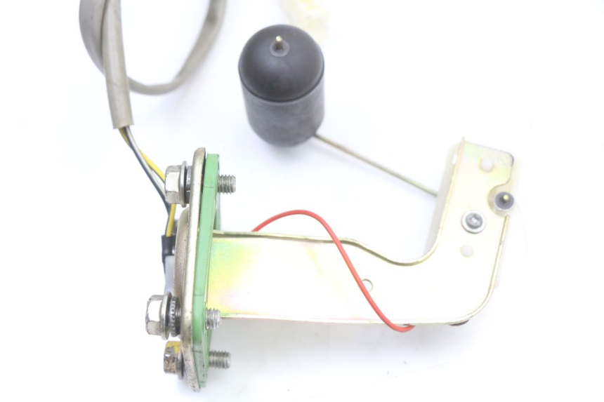 photo de JAUGE RESERVOIR ESSENCE PIAGGIO NEW TYPHOON 50 (2018 - 2021) - Autre angle de vue