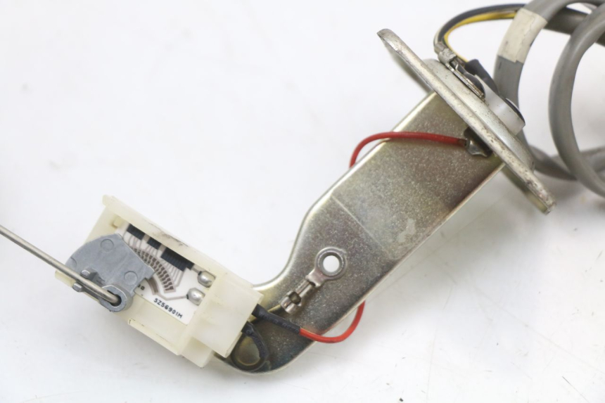 photo de JAUGE RESERVOIR ESSENCE PIAGGIO NEW TYPHOON 50 (2018 - 2021) - Détail de la pièce