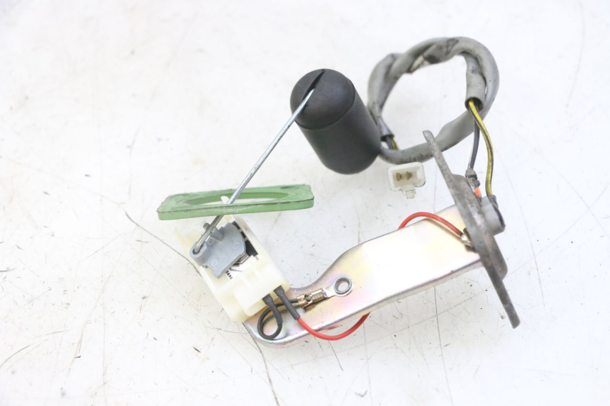 photo de JAUGE RESERVOIR ESSENCE PIAGGIO NEW TYPHOON 50 (2018 - 2021) - Détail de la pièce