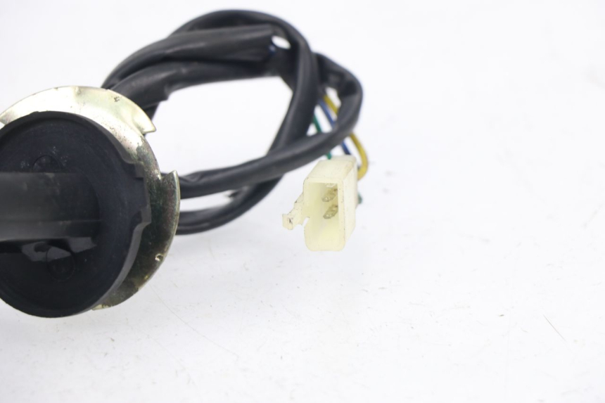 photo de JAUGE RESERVOIR ESSENCE JM MOTORS OLDIES GT 4T 50 (2010 - 2017) - Détail de la pièce