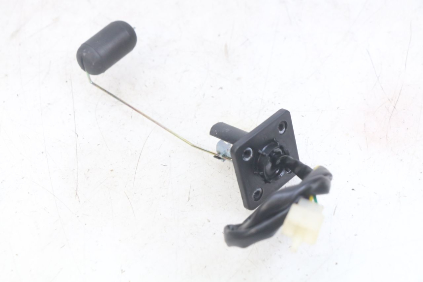 photo de JAUGE RESERVOIR ESSENCE JM MOTORS OLDIES RS 4T 50 (2021 - 2024) - Détail de la pièce