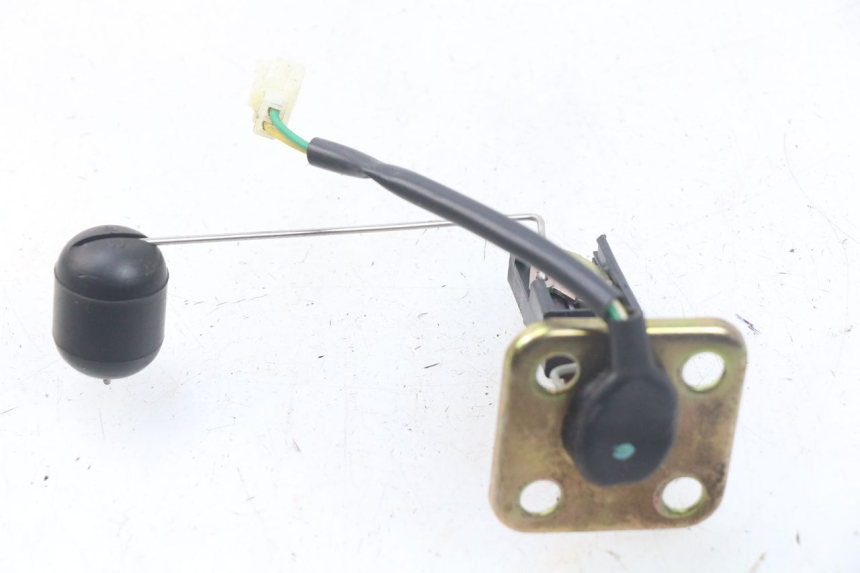 photo de JAUGE RESERVOIR ESSENCE SYM ORBIT 2 4T 50 (2018 - 2022) - Détail de la pièce