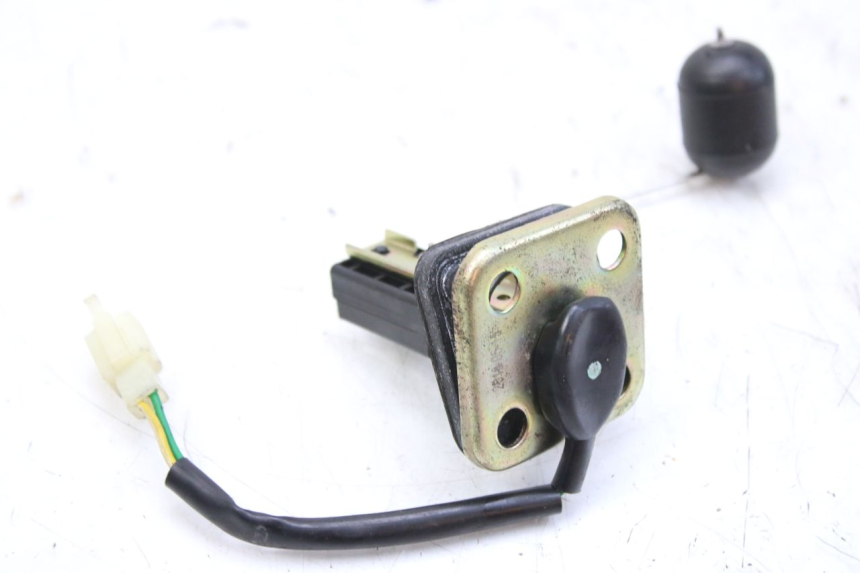 photo de JAUGE RESERVOIR ESSENCE SYM ORBIT 2 4T 50 (2018 - 2022) - Détail de la pièce