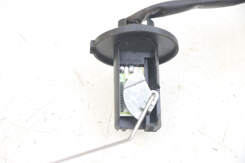 photo de JAUGE RESERVOIR ESSENCE SYM ORBIT 2 TS 2T 50 (2011 - 2016) - Zoom état d’usage