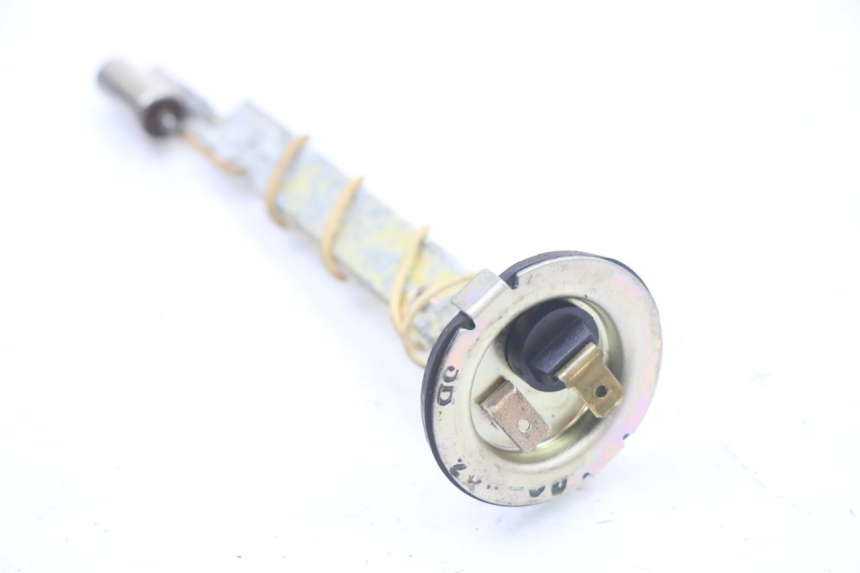 photo de JAUGE RESERVOIR ESSENCE MBK OVETTO ONE 2T 50 (2013 - 2017) - Zoom état d’usage