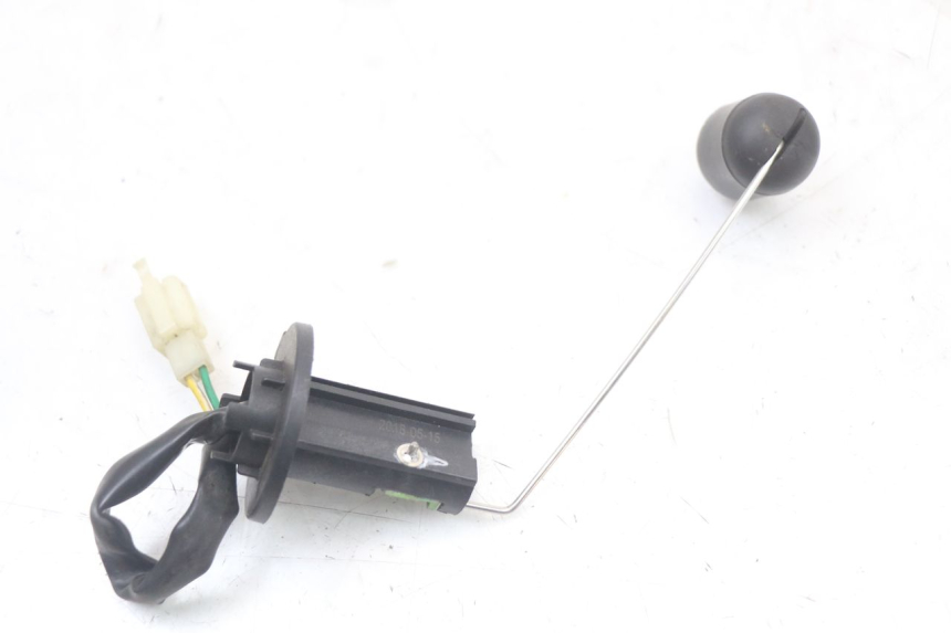 photo de JAUGE RESERVOIR ESSENCE PEUGEOT BELVILLE 125 (2017 - 2021) - Zoom état d’usage