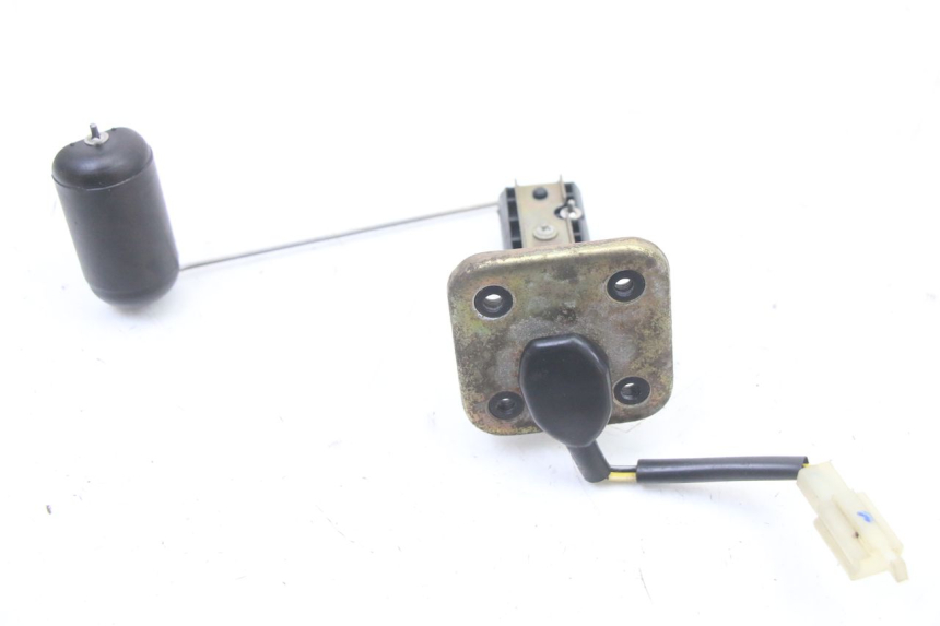 photo de JAUGE RESERVOIR ESSENCE PEUGEOT CITYSTAR 50 (2013 - 2017) - Zoom état d’usage