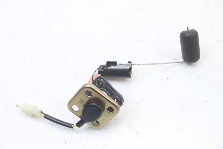 photo de JAUGE RESERVOIR ESSENCE PEUGEOT STREETZONE I 2T 50 (2018 - 2020) - Autre angle de vue