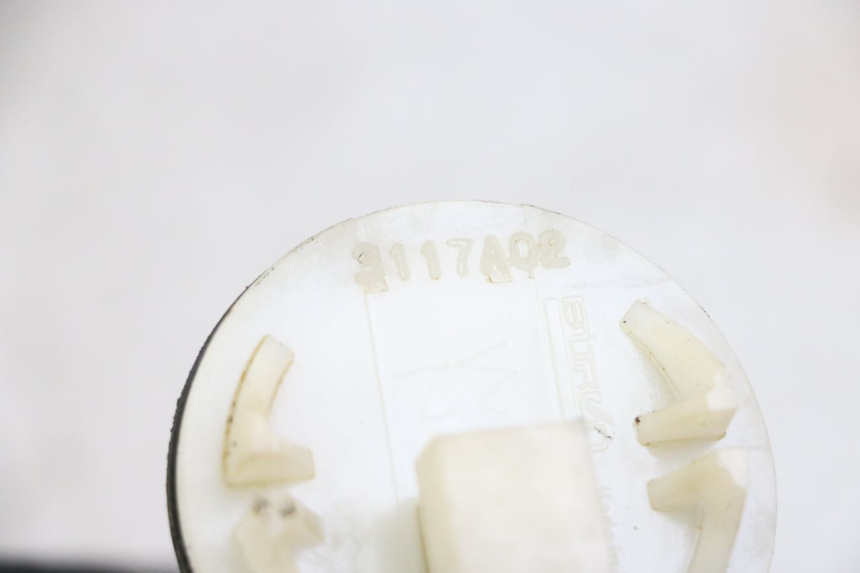 photo de JAUGE RESERVOIR ESSENCE PIAGGIO VESPA LX 150 (2005 - 2013) - Autre angle de vue