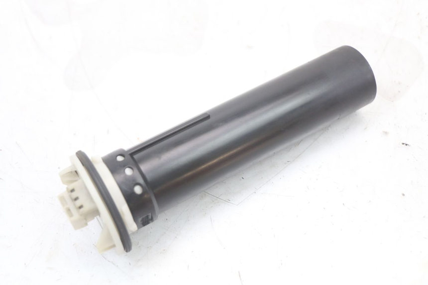 photo de JAUGE RESERVOIR ESSENCE PIAGGIO VESPA LX 2T 50 (2005 - 2013) - Autre angle de vue