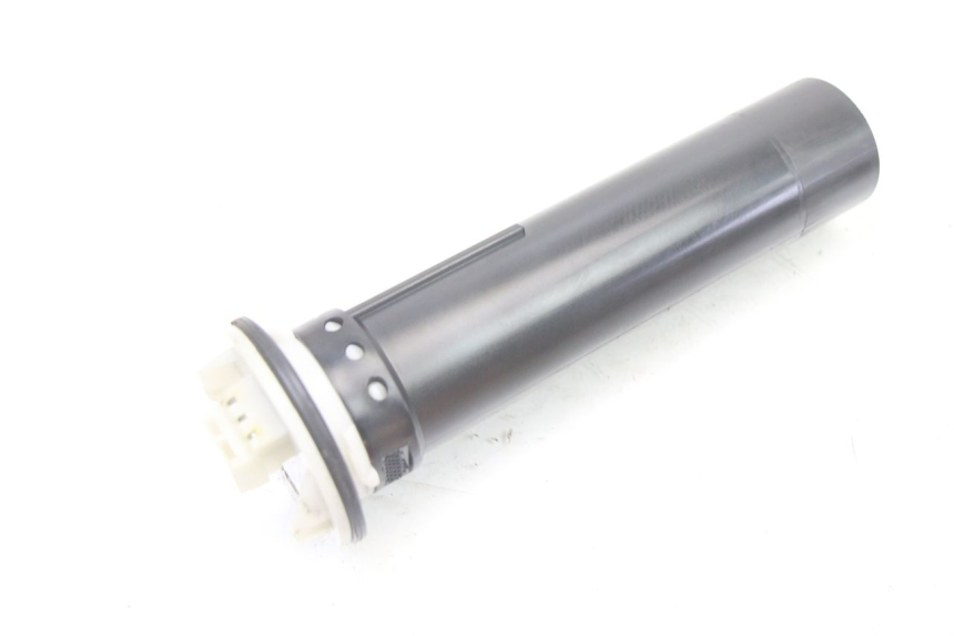 photo de JAUGE RESERVOIR ESSENCE PIAGGIO VESPA LX 2T 50 (2005 - 2013) - Zoom état d’usage