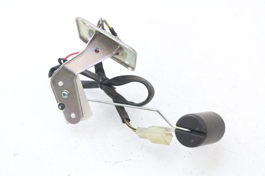 photo de JAUGE RESERVOIR ESSENCE PIAGGIO PRIMAVERA 125 (2013 - 2021) - Détail de la pièce