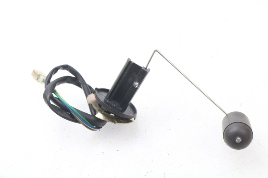 photo de JAUGE RESERVOIR ESSENCE TURBHO RP 50 (2018 - 2022) - Zoom état d’usage