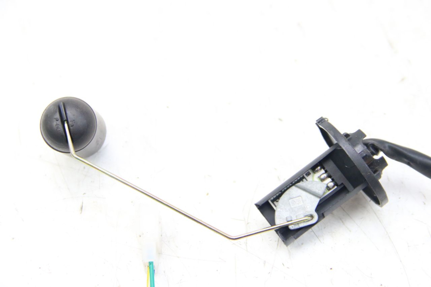 photo de JAUGE RESERVOIR ESSENCE JM MOTORS SANTANA 50 (2014 - 2023) - Autre angle de vue