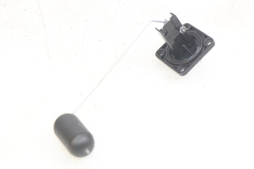 photo de JAUGE RESERVOIR ESSENCE APRILIA SCARABEO LIGHT 125 (2007 - 2011) - Détail de la pièce