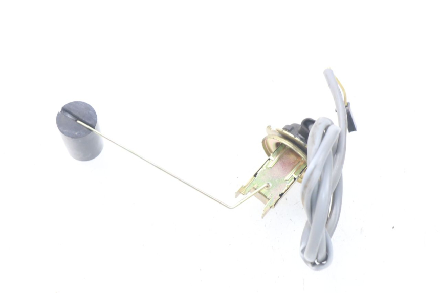 photo de JAUGE RESERVOIR ESSENCE HONDA SCV LEAD 100 (2003 - 2007) - Zoom état d’usage