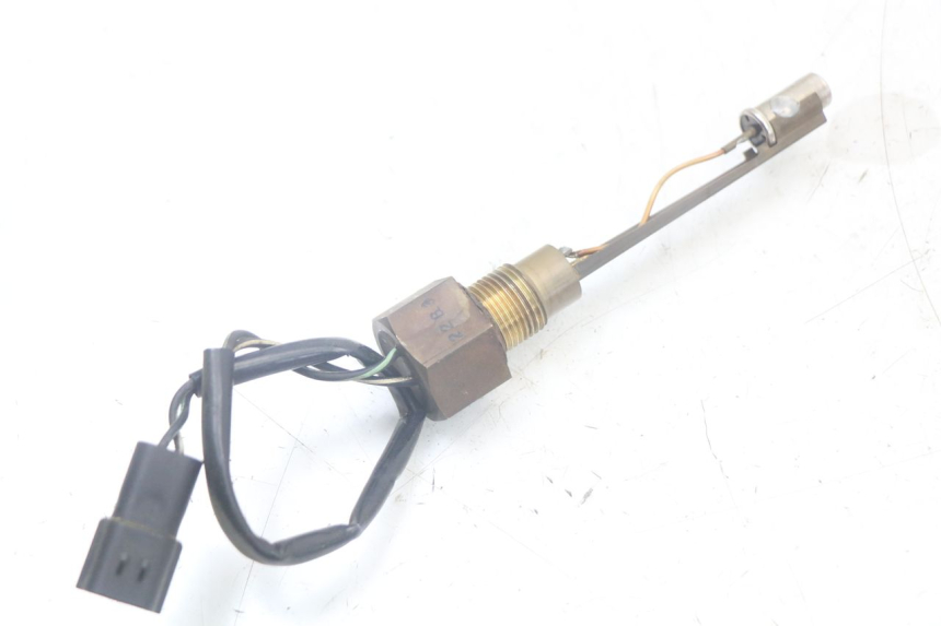 photo de JAUGE RESERVOIR ESSENCE TRIUMPH SPEED TRIPLE T301 900 (1994 - 1996) - Autre angle de vue